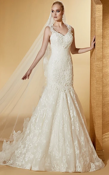 Sassy V-Neck Mermaid Lace Long Wedding Dress With Appliques Straps And Brush Train