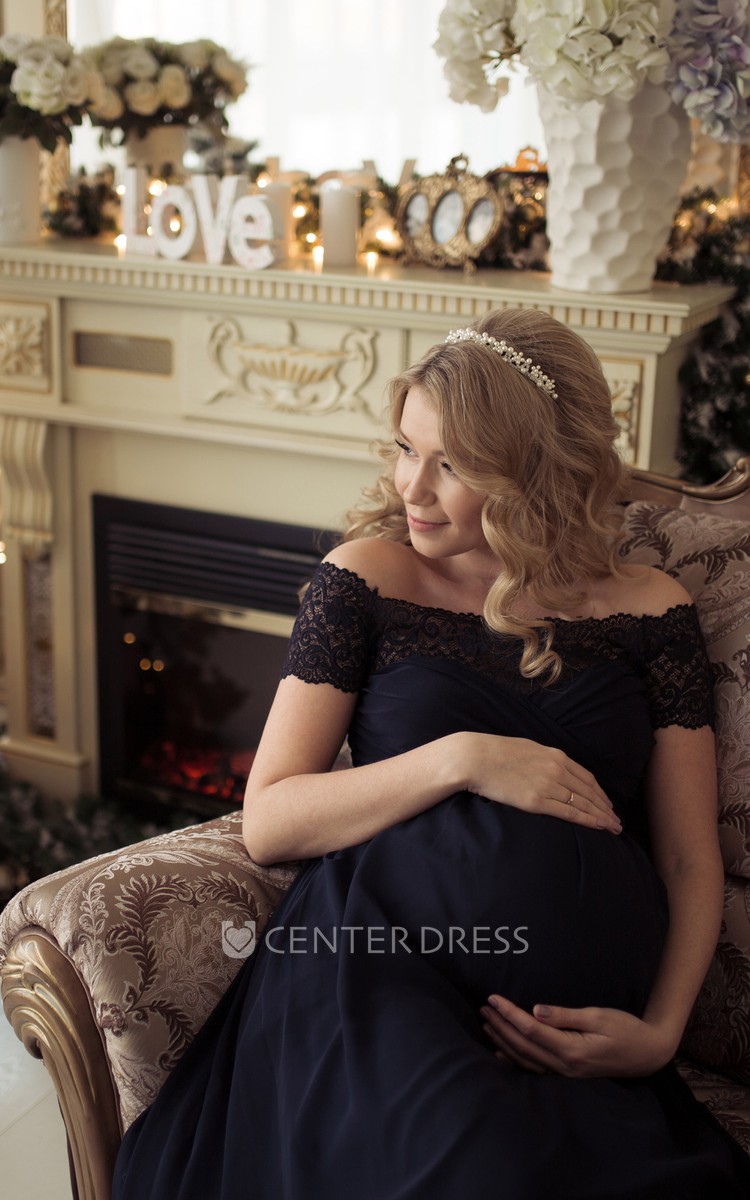 Black chiffon hot sale maternity dress