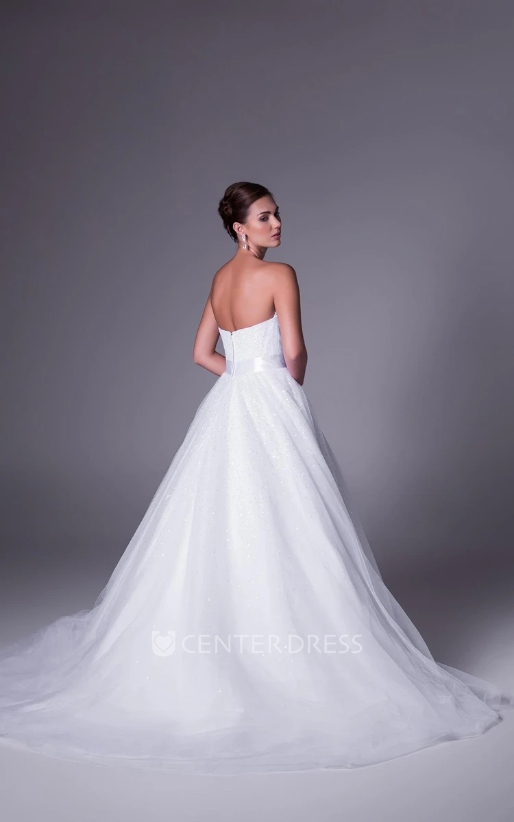 Ball Gown Strapless Sleeveless Beaded Floor-Length Tulle Wedding Dress With Waist Jewellery
