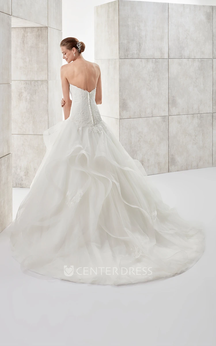 Sweetheart A-line Wedding Gown with Ruffled Skirt and Lace Bodice