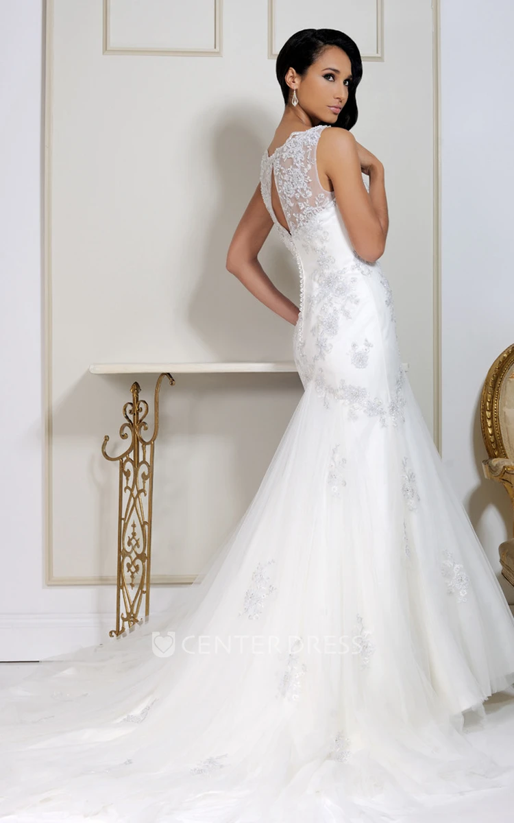 Floor-Length Bateau Appliqued Tulle Wedding Dress With Chapel Train And Keyhole