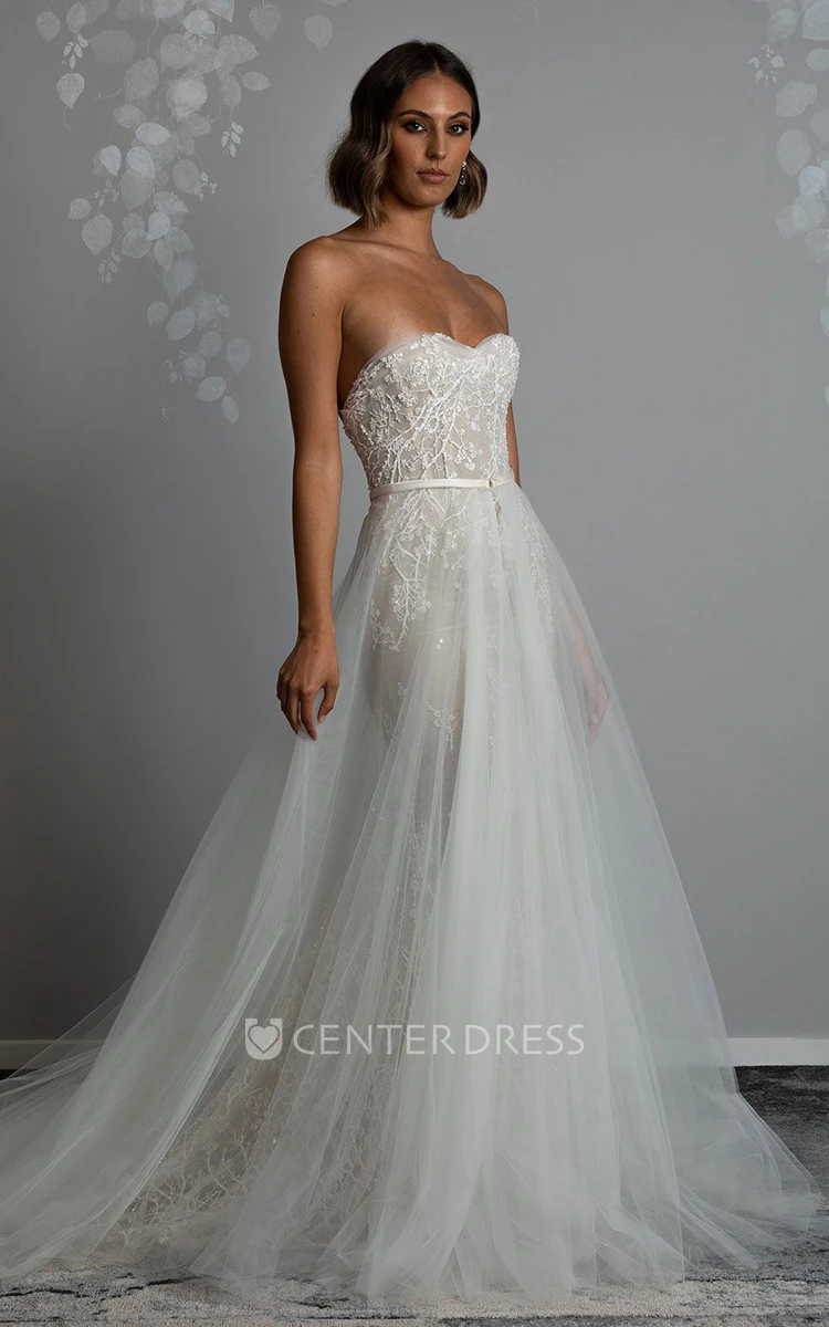Sweetheart A-Line Lace Wedding Dress with Court Train Elegant A-Line Lace Wedding Dress with Court Train