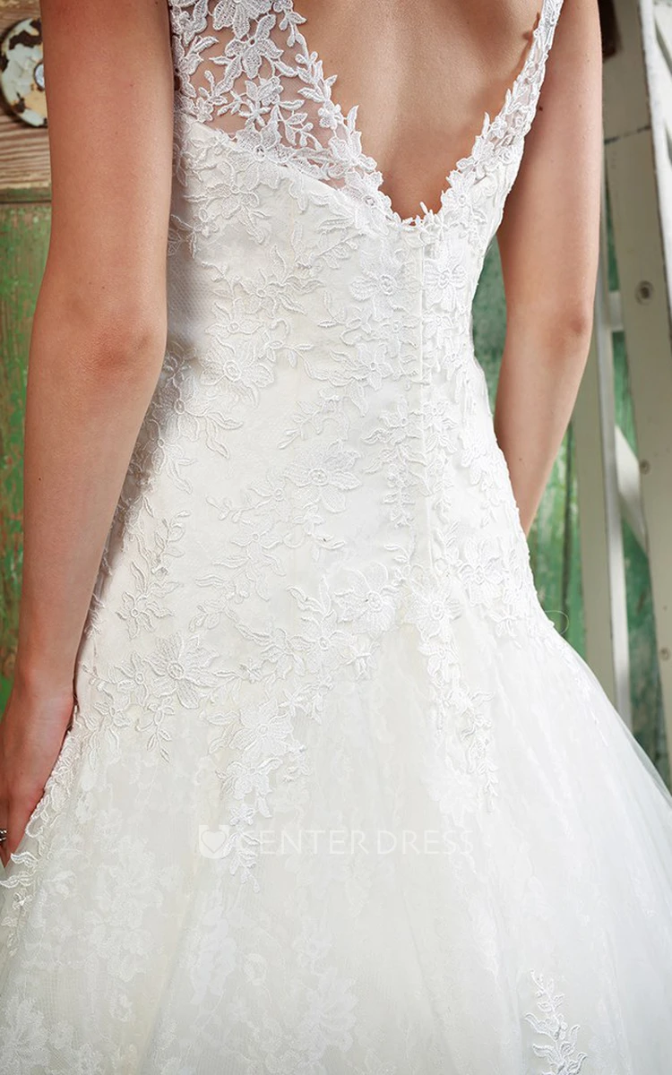 Floor-Length Sleeveless V-Neck Appliqued Lace Wedding Dress