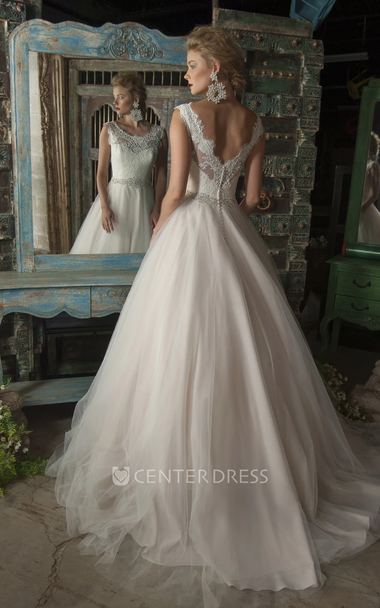 Ball Gown Sleeveless V-Neck Appliqued Tulle Wedding Dress With Brush Train