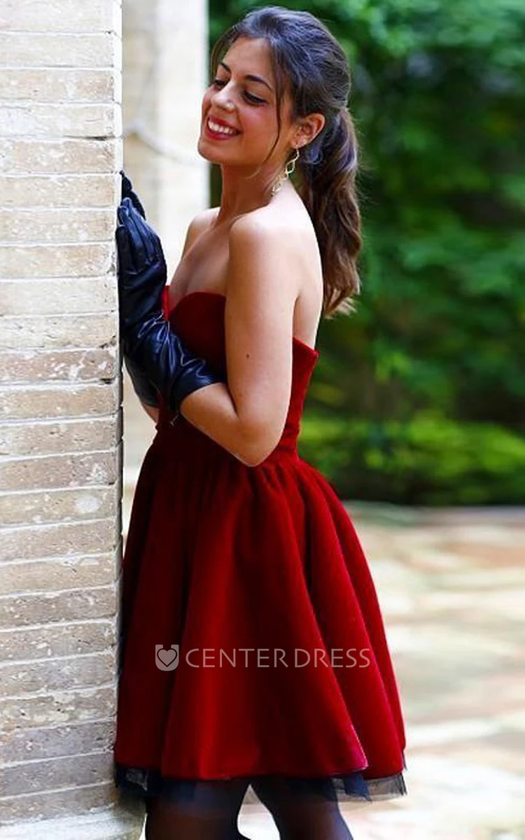 Lovely Sweetheart Burgundy Homecoming Dresses Short Prom Gowns