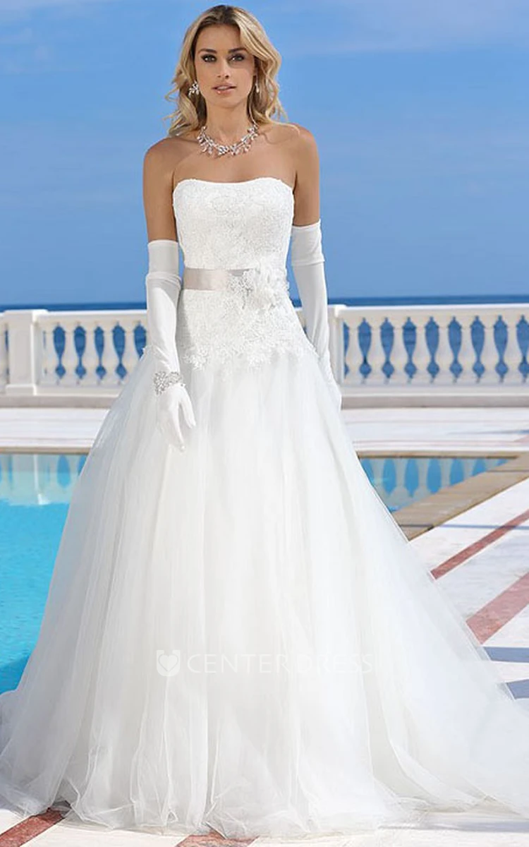 Long Strapless Appliqued Tulle Wedding Dress With Flower