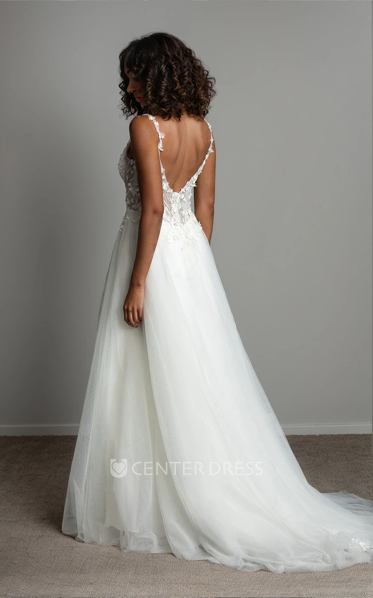 Sexy Romantic Spaghetti Straps A-Line Lace Tulle Appliques Wedding Dress Elegant Ethereal V-Neck Floor-length Backless Court Train Bridal Gown