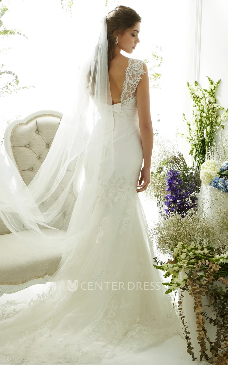 Sheath V-Neck Cap-Sleeve Lace Wedding Dress