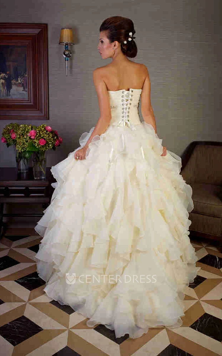 Ball Gown Tiered Sweetheart Organza Wedding Dress With Ruffles And Waist Jewellery
