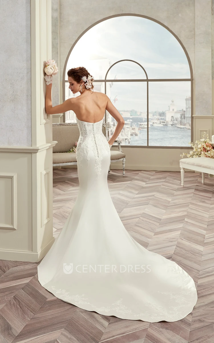 Strapless Sheath Bridal Gown With Lace Corset And Court Train