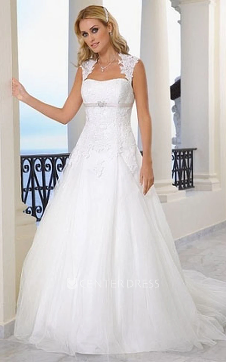 A-Line Queen Anne Maxi Sleeveless Tulle Wedding Dress With Appliques