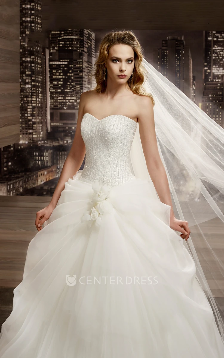 Sweetheart A-line Wedding Gown with Side Ruching and Lace-up Back