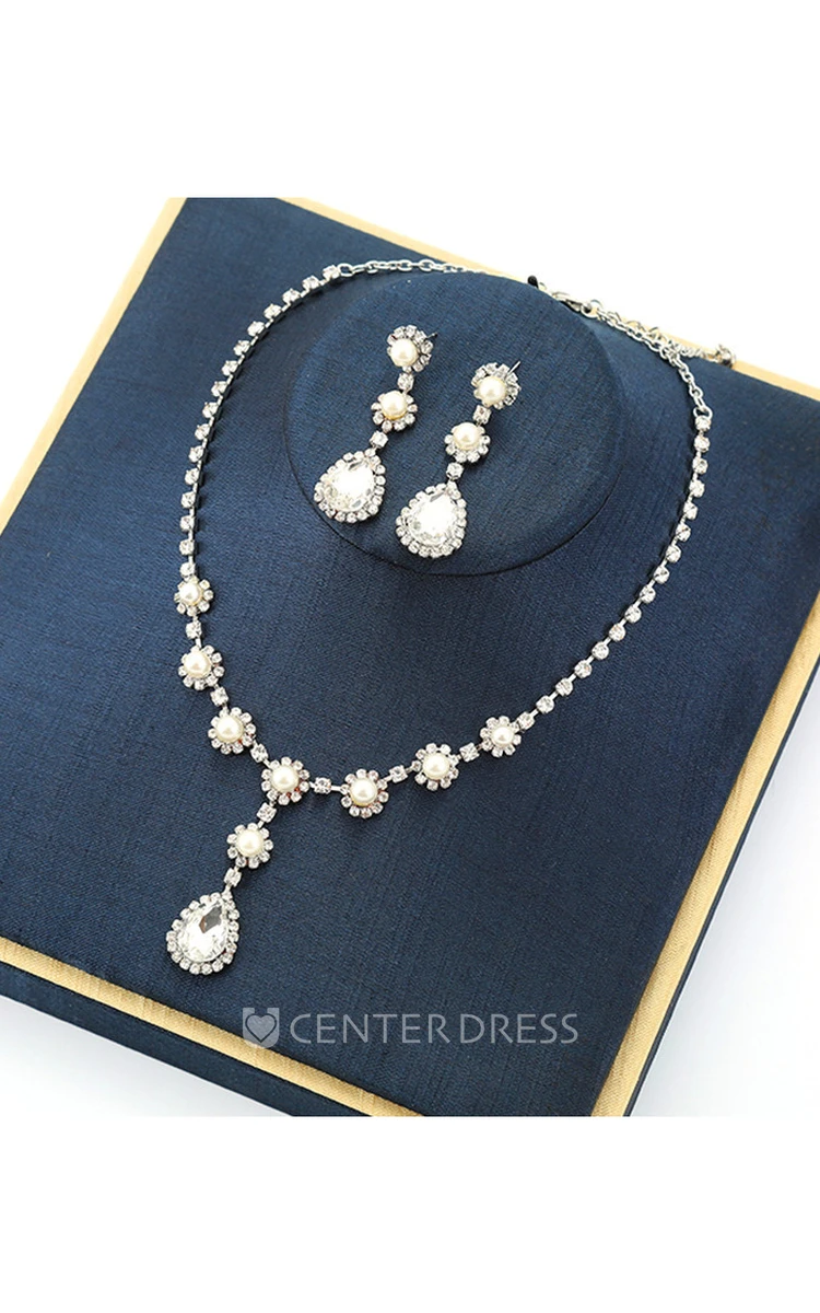 Unique Flower Shaped Rhinestone Necklace and Earrings Jewelry Set