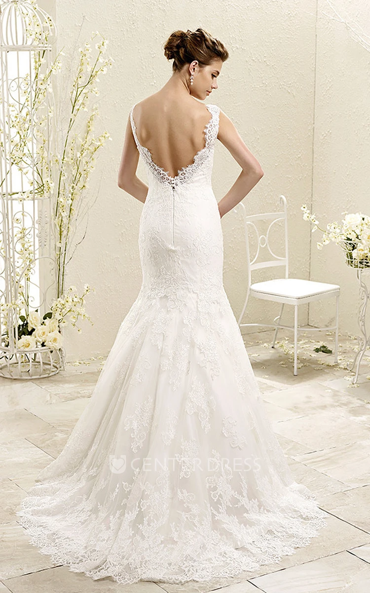 Mermaid Floor-Length V-Neck Appliqued Sleeveless Lace Wedding Dress With Waist Jewellery