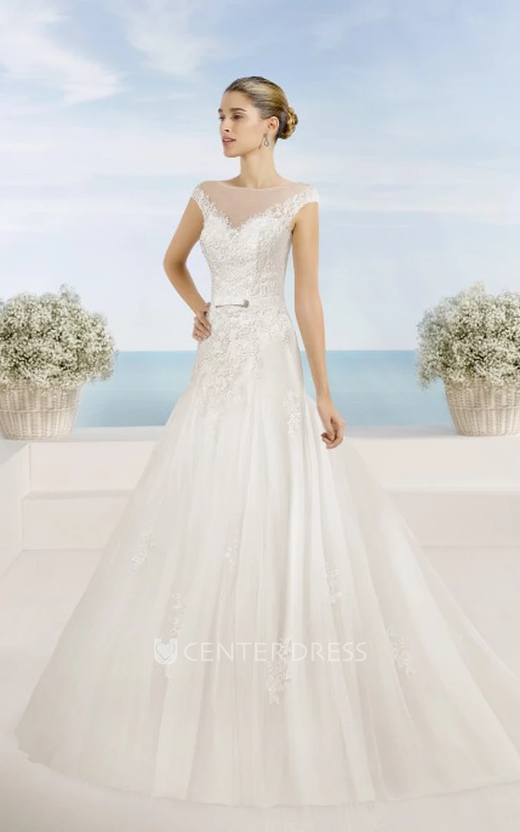 A-Line Bateau-Neck Long Lace Tulle Wedding Dress With Appliques And Illusion