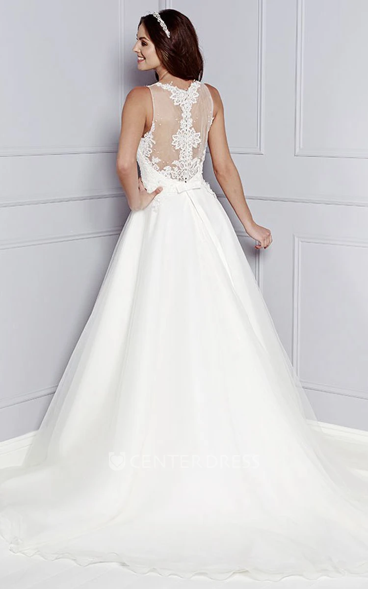 A-Line Sleeveless Appliqued Scoop-Neck Floor-Length Tulle Wedding Dress