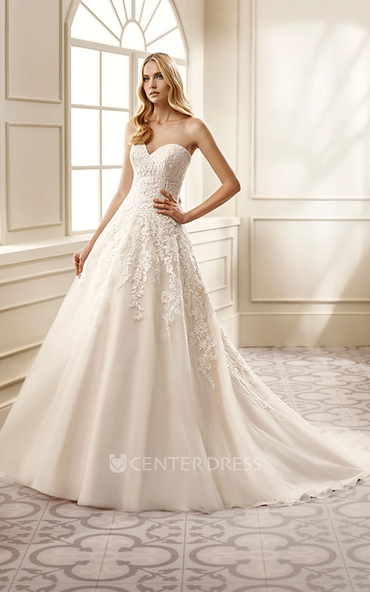 A-Line Sleeveless Sweetheart Floor-Length Appliqued Lace Wedding Dress