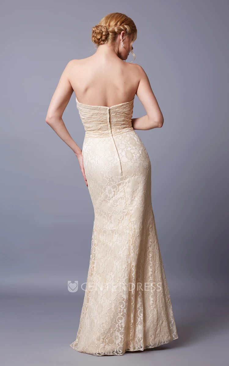Elegant Sleeveless Sweetheart Mermaid Lace Long Bridesmaid Dress