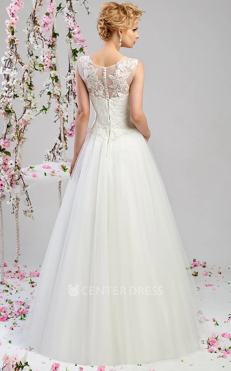 A-Line Scoop-Neck Sleeveless Appliqued Floor-Length Tulle Wedding Dress With Pleats
