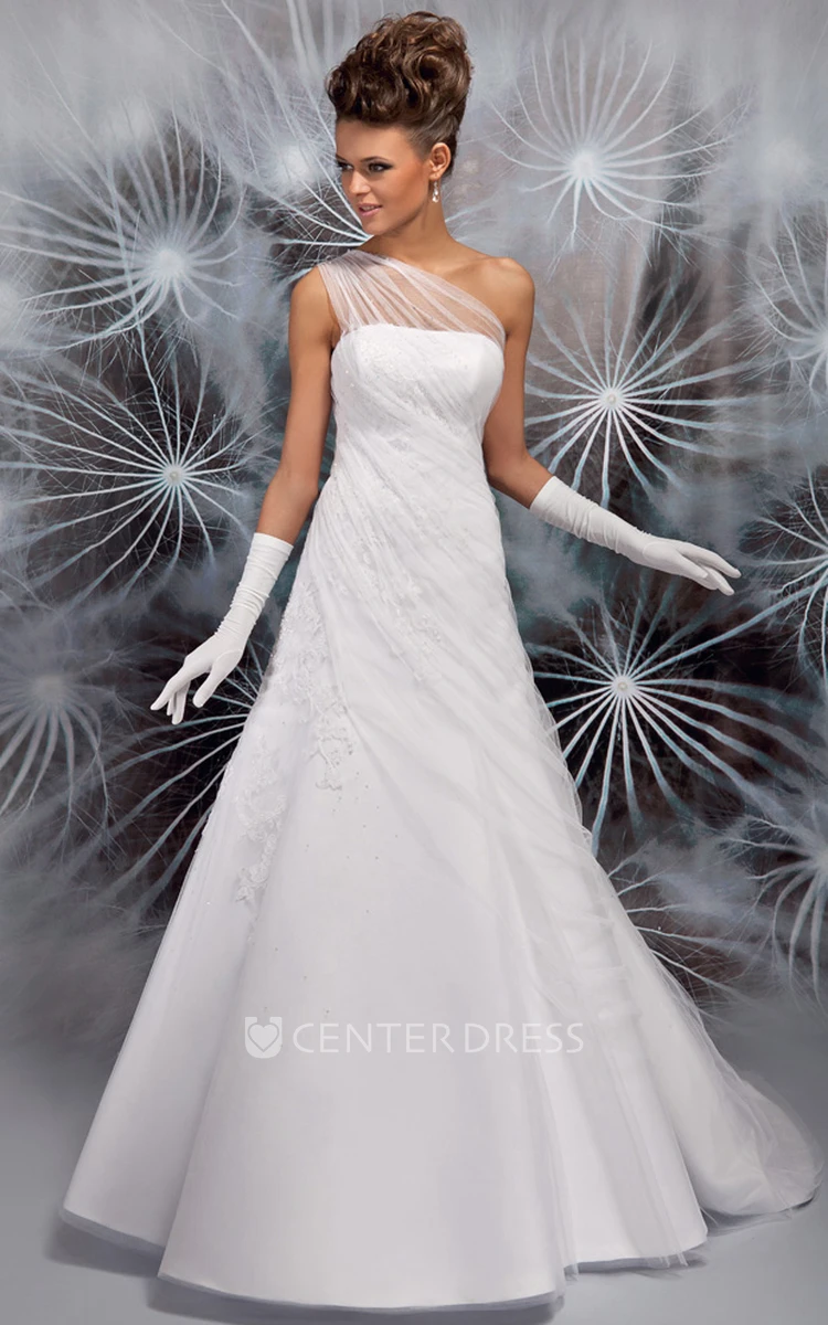 One-Shoulder Long Appliqued Tulle Wedding Dress With Court Train