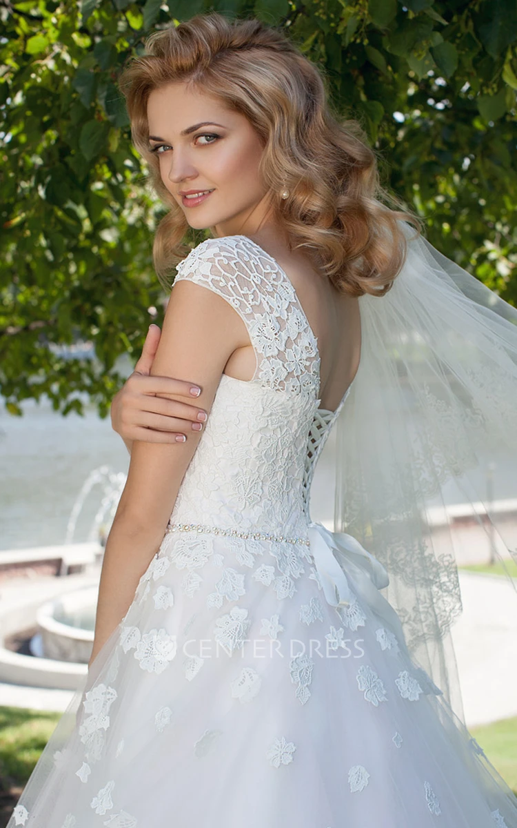 Ball Gown Scoop Neck Cap Sleeve Appliqued Tulle Wedding Dress