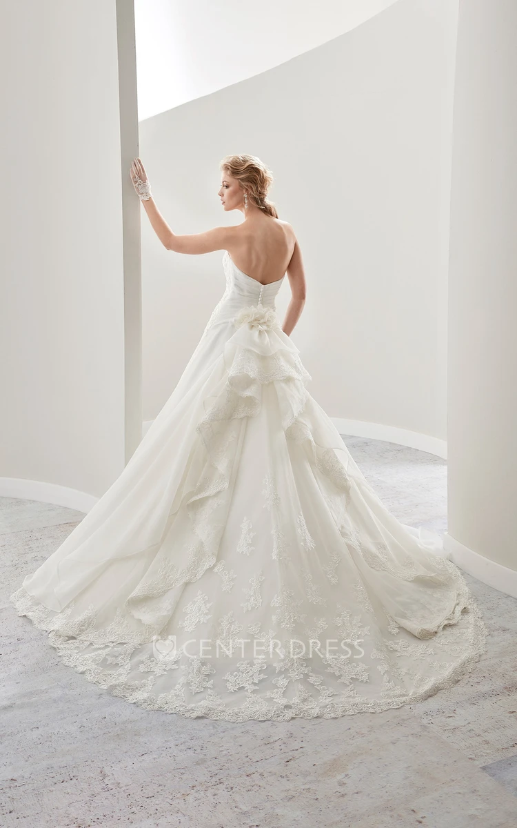 Sweetheart Pleated A-Line Wedding Dress With Side Appliques And Back Ruffles