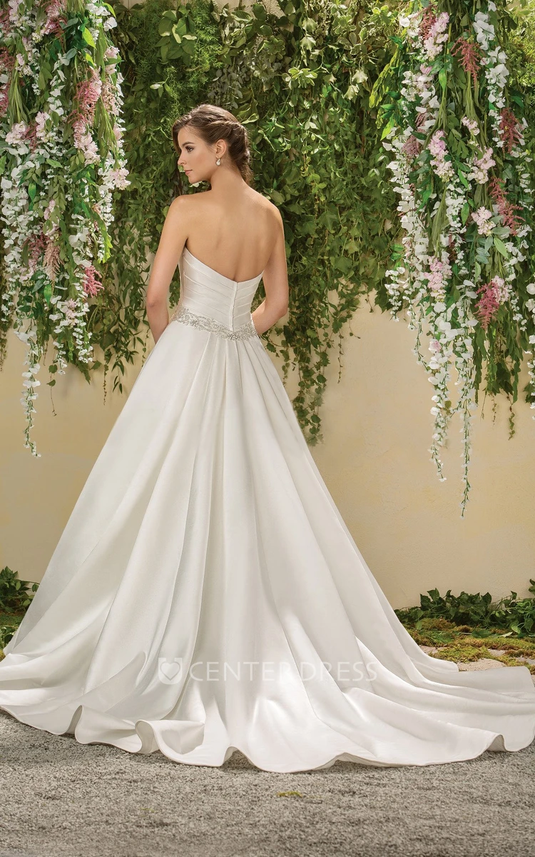 Sweetheart Criss-Crossed A-Line Gown With Pockets Detail