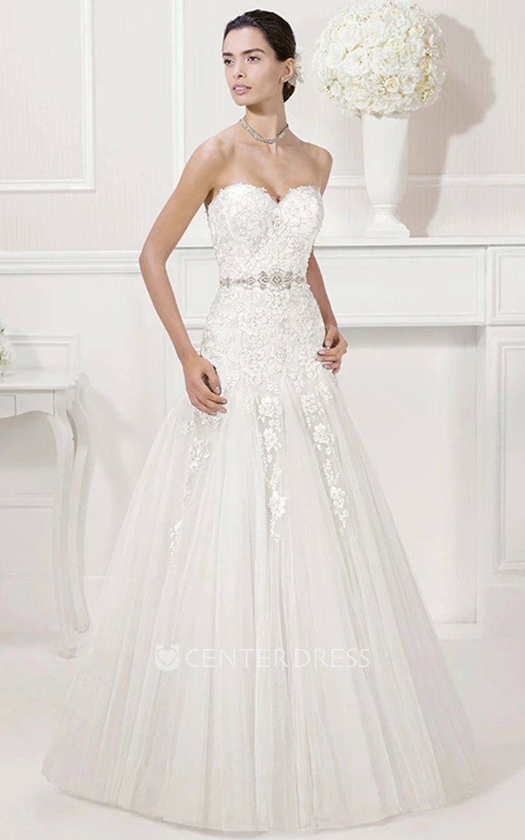 Sweetheart Tulle A-Line Bridal Gown With Lace And Beading Waist