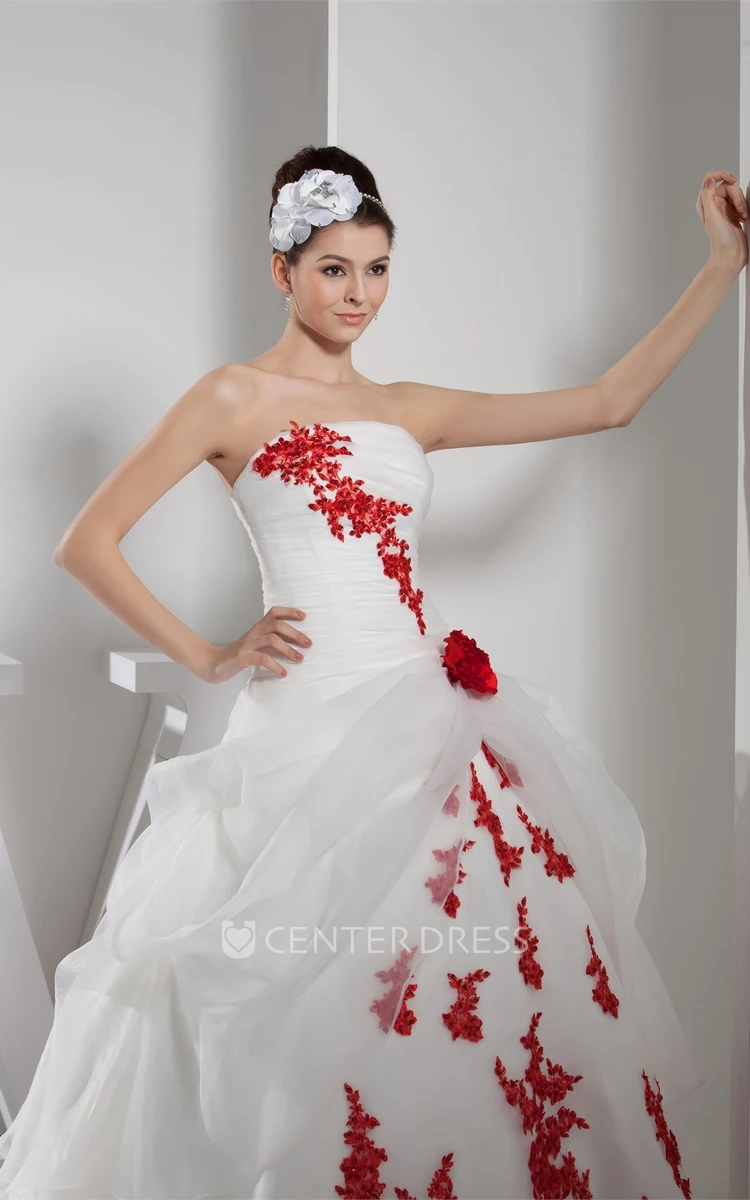 Strapless Ruched Two-Tone Tulle Wedding Ball Gown with Flowers and Appliques
