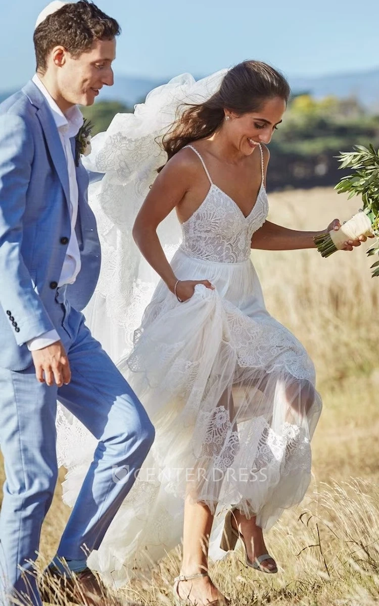 Country Garden Beach A-Line Boho Wedding Dress with Elegant Floral Appliques and Sweep Train