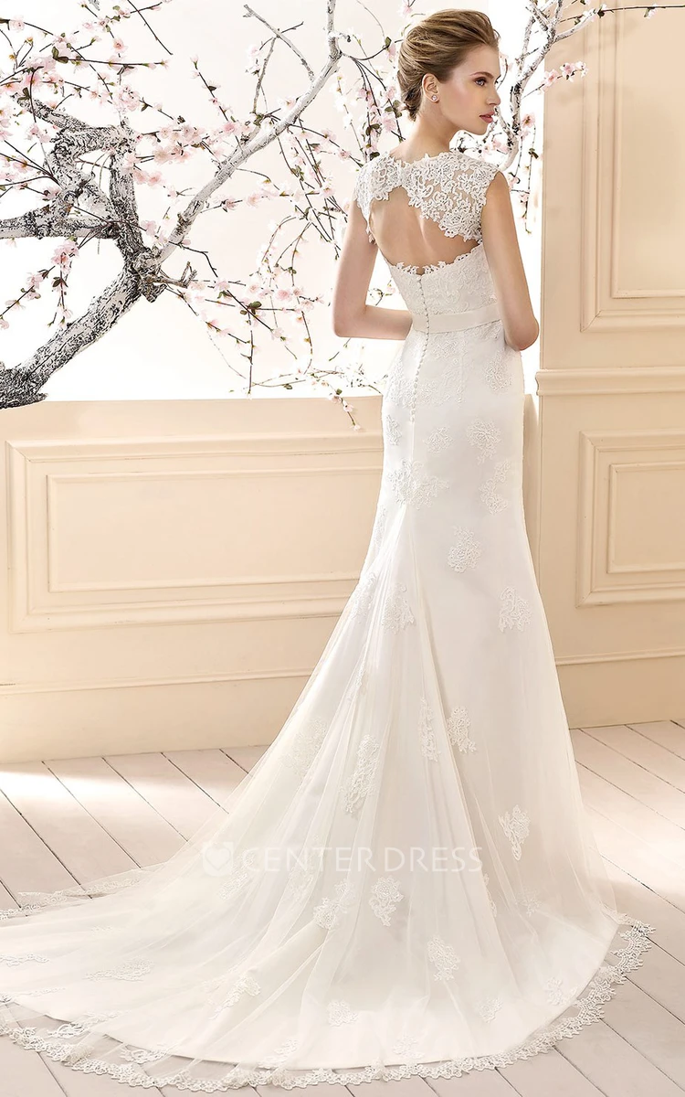 Sheath Floor-Length Strapped Sleeveless Appliqued Lace Wedding Dress