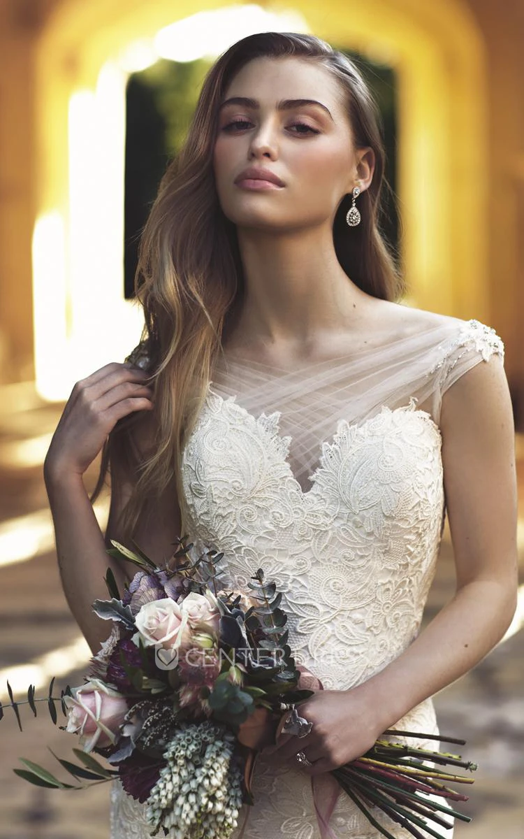 Trumpet Long-Sleeveless V-Neck Lace Wedding Dress With V Back