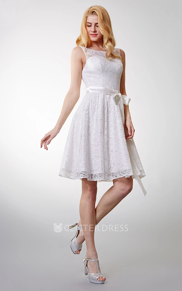 Bateau Neck Lace Knee-length Bridesmaid Dress