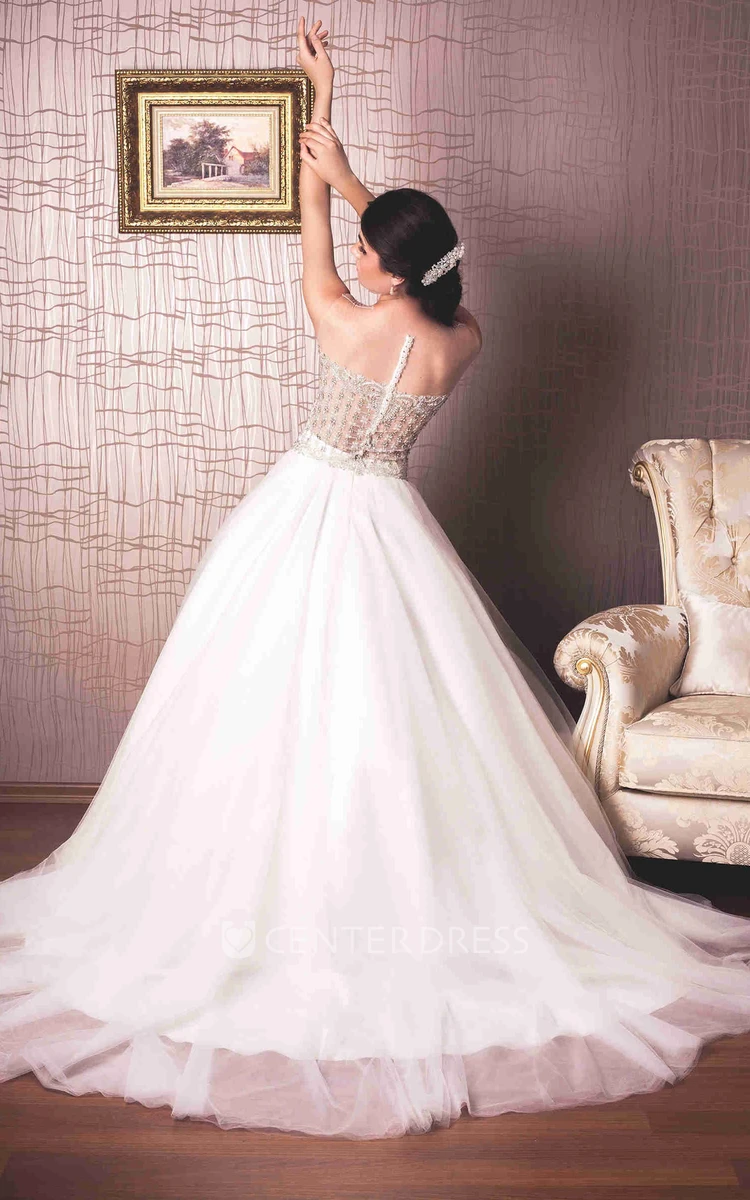 Ball Gown Sweetheart Tulle Wedding Dress With Illusion