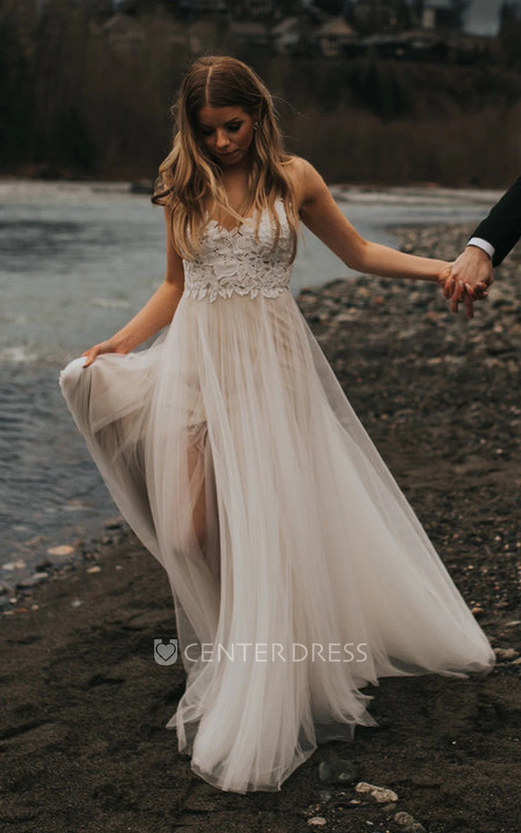 Beach Romantic A-Line Boho Lace Tulle Wedding Dress Floral Sexy Elopement Sleeveless V-Neck Bridal Gown with Brush Train