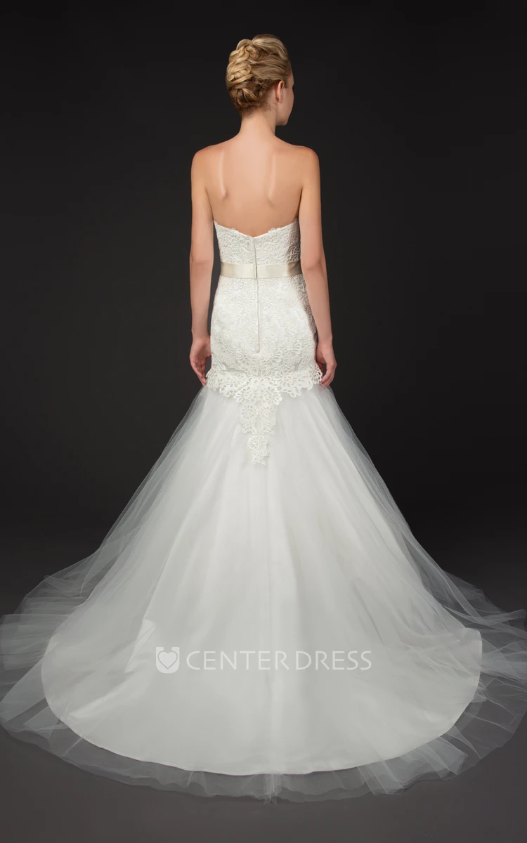 A-Line Sweetheart Appliqued Floor-Length Lace&Tulle Wedding Dress With Bow And V Back