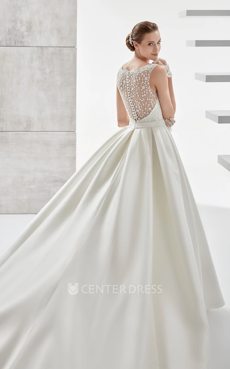 Scallop-neck A-line Wedding Dress with Lace Bodice and Satin Skirt