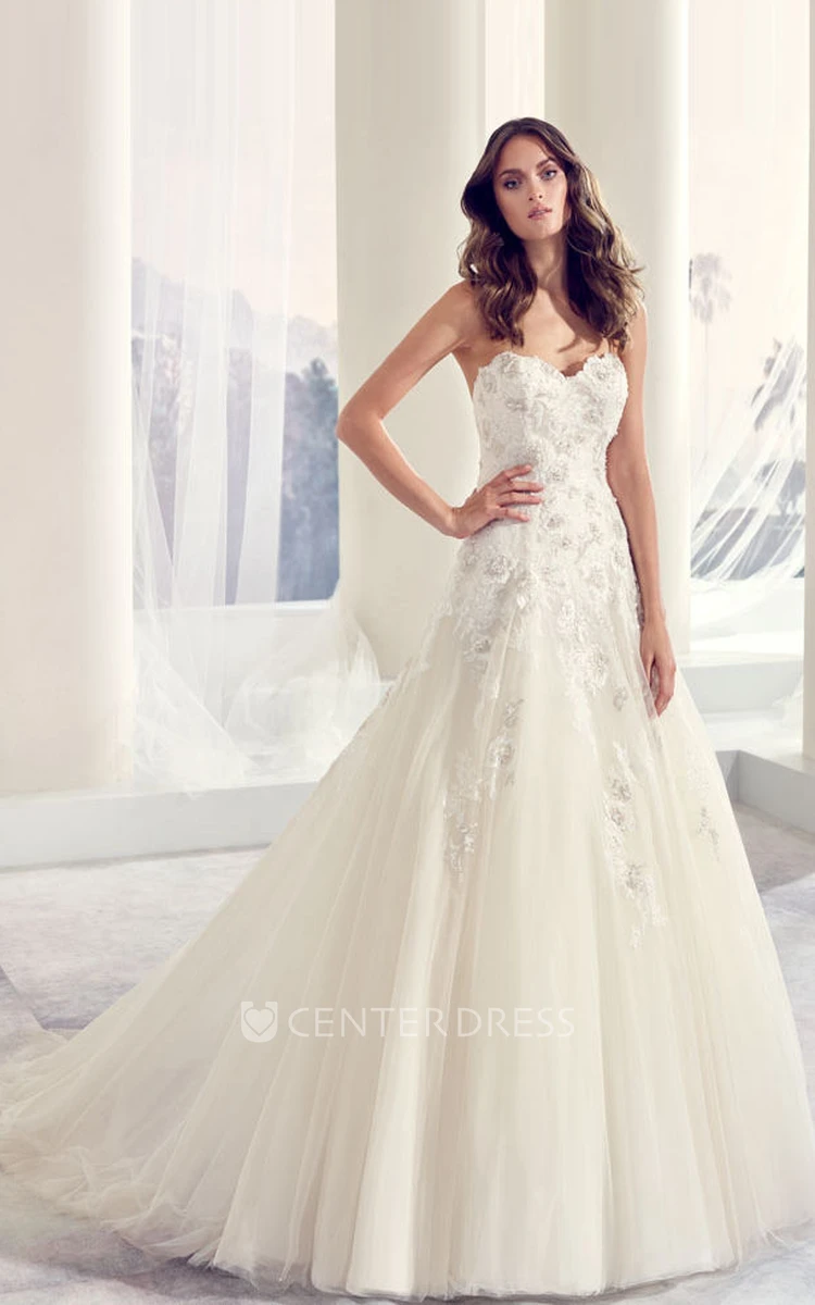 A-Line Sleeveless Sweetheart Appliqued Floor-Length Tulle Wedding Dress