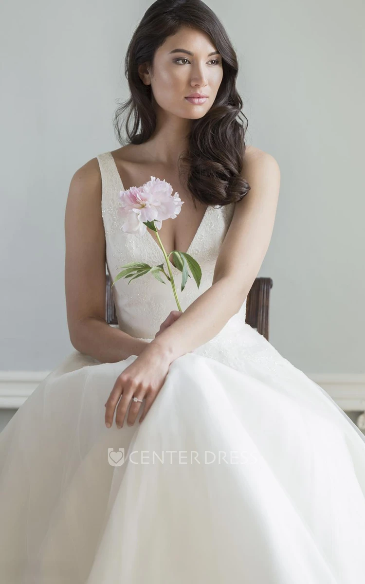 A-Line Sleeveless Appliqued Maxi V-Neck Wedding Dress With Beading
