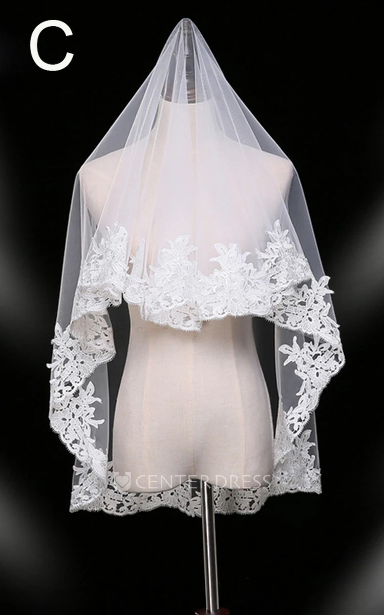 Short Lace Applique Simple Bride Veil