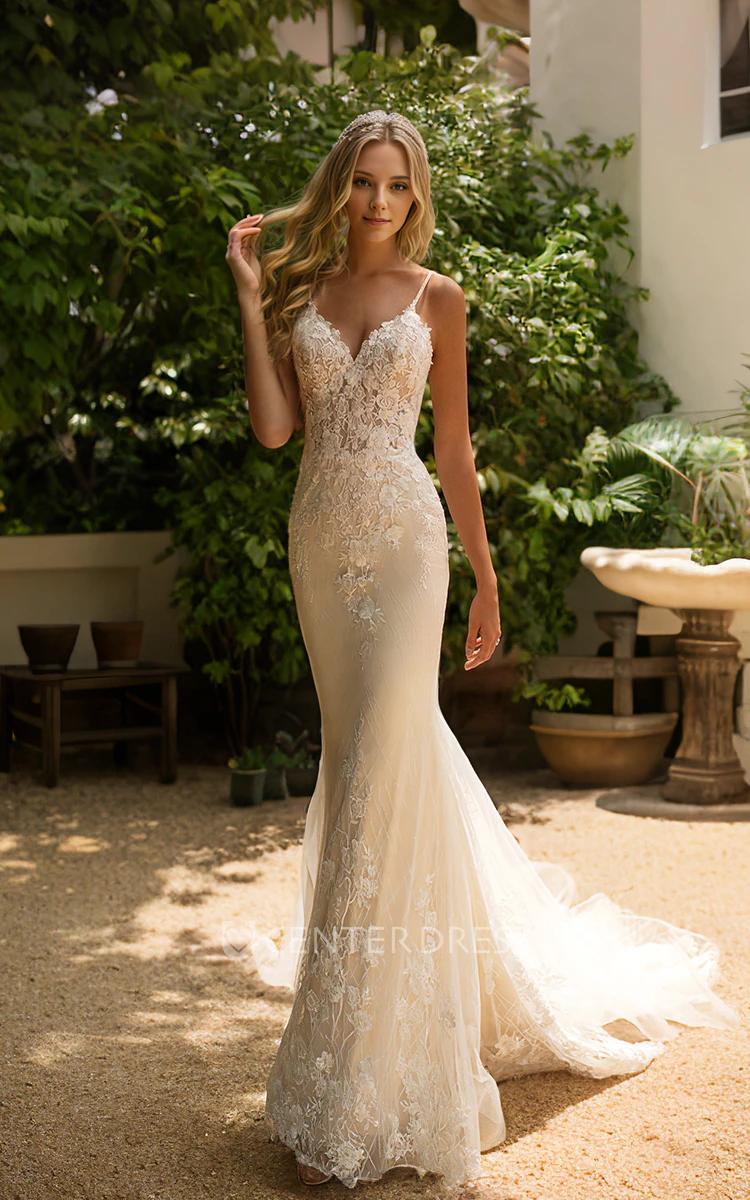 Modern Sexy Trumpet Lace Tulle Spaghetti V-neck Wedding Dress Romantic Floor-length Sleeveless Low-V Back Bridal Gown with Appliques Court Train