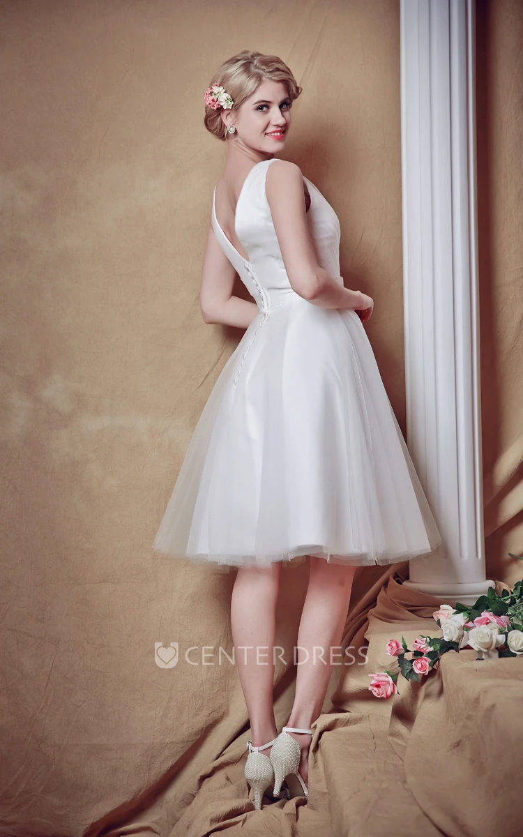 Sweet V-neck Knee Length Tulle Wedding Gown With Flower Belt