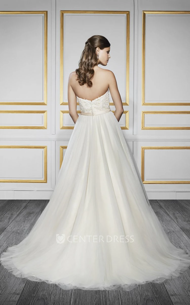 A-Line Sweetheart Maxi Tulle&Satin Wedding Dress With Appliques And V Back
