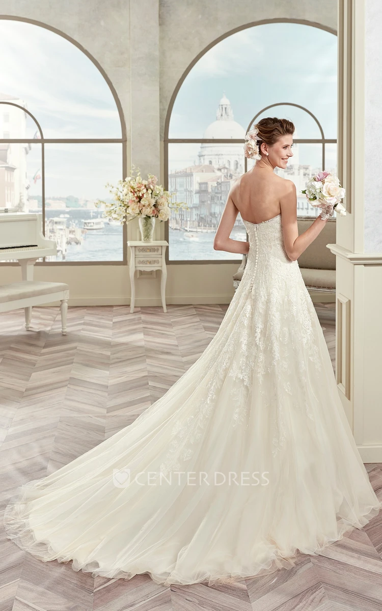 Classic Strapless Lace Long Wedding Dress With Brush Train And Appliques