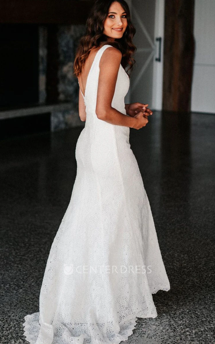 Elegant Sleeveless Lace V-neck Mermaid Floor-length Wedding Dress with Split Front