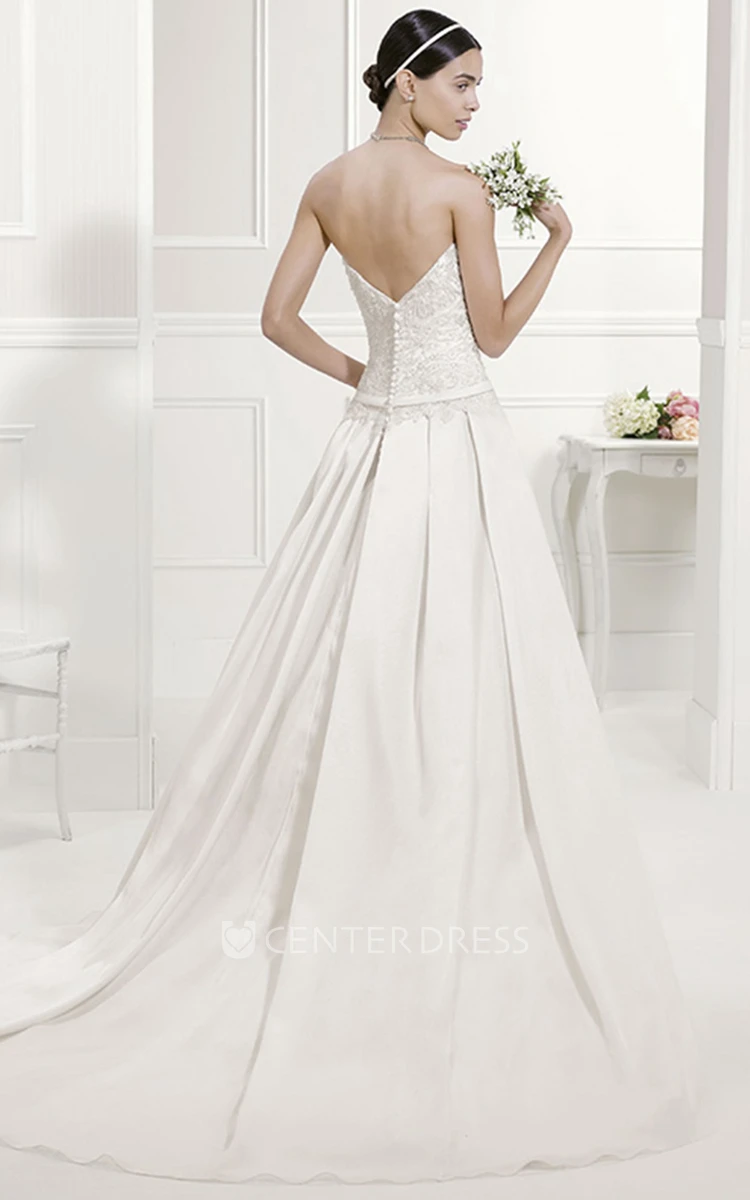 Sweetheart Applique Top Pleated Taffeta Bridal Gown With Belt