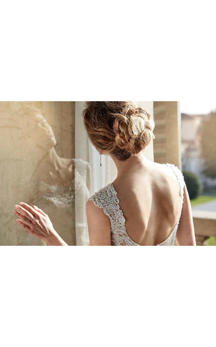A-Line V-Neck Floor-Length Appliqued Sleeveless Lace&Tulle&Satin Wedding Dress