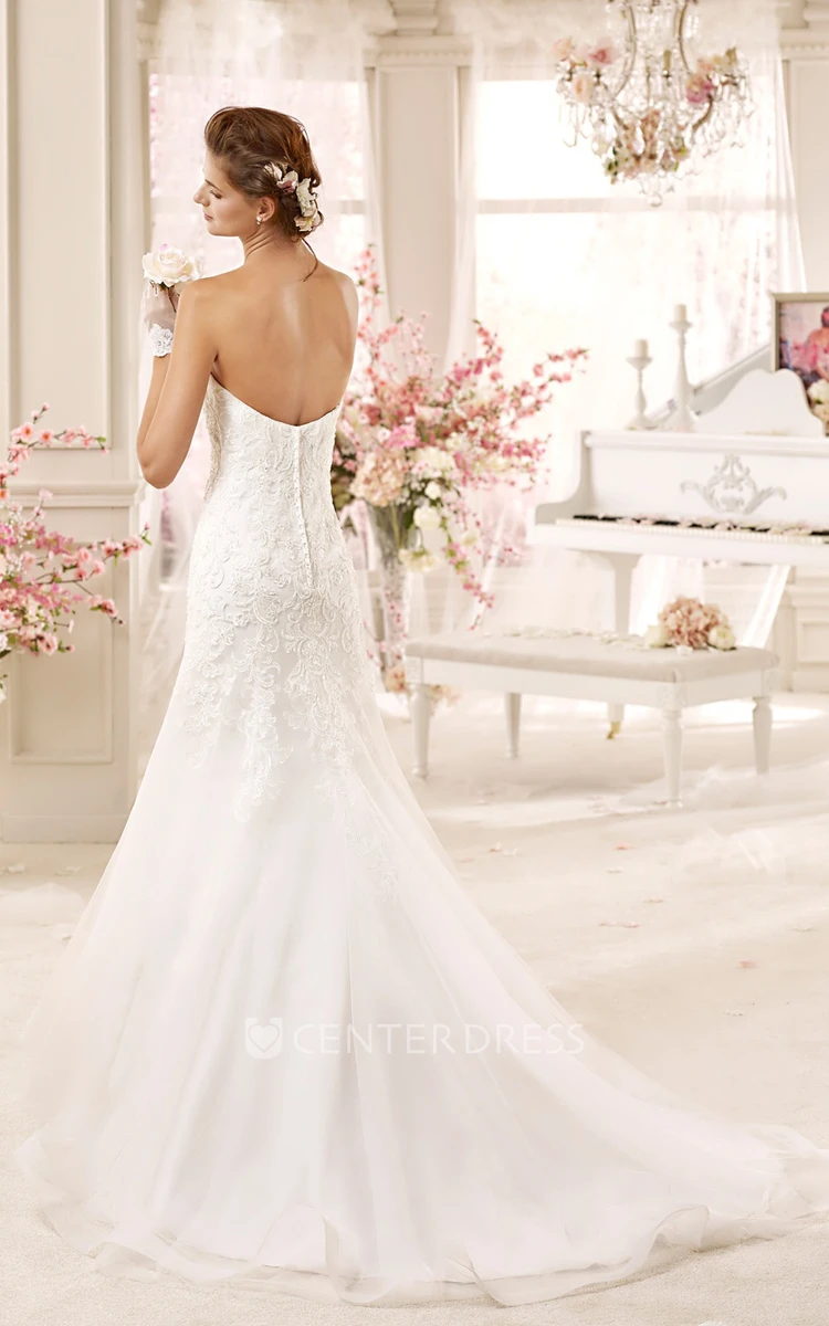 Sweetheart Mermaid Lace Wedding Dress With Detachable Cap And Brush Train