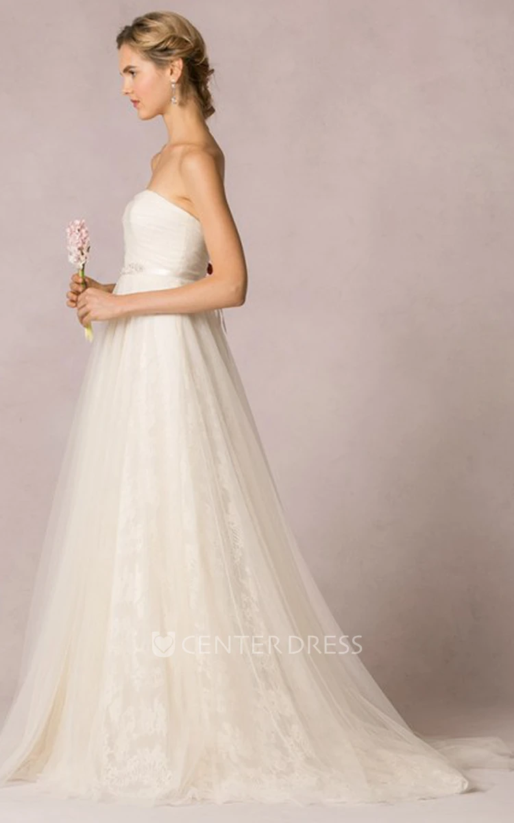 Floor-Length Sweetheart Sleeveless Tulle Wedding Dress