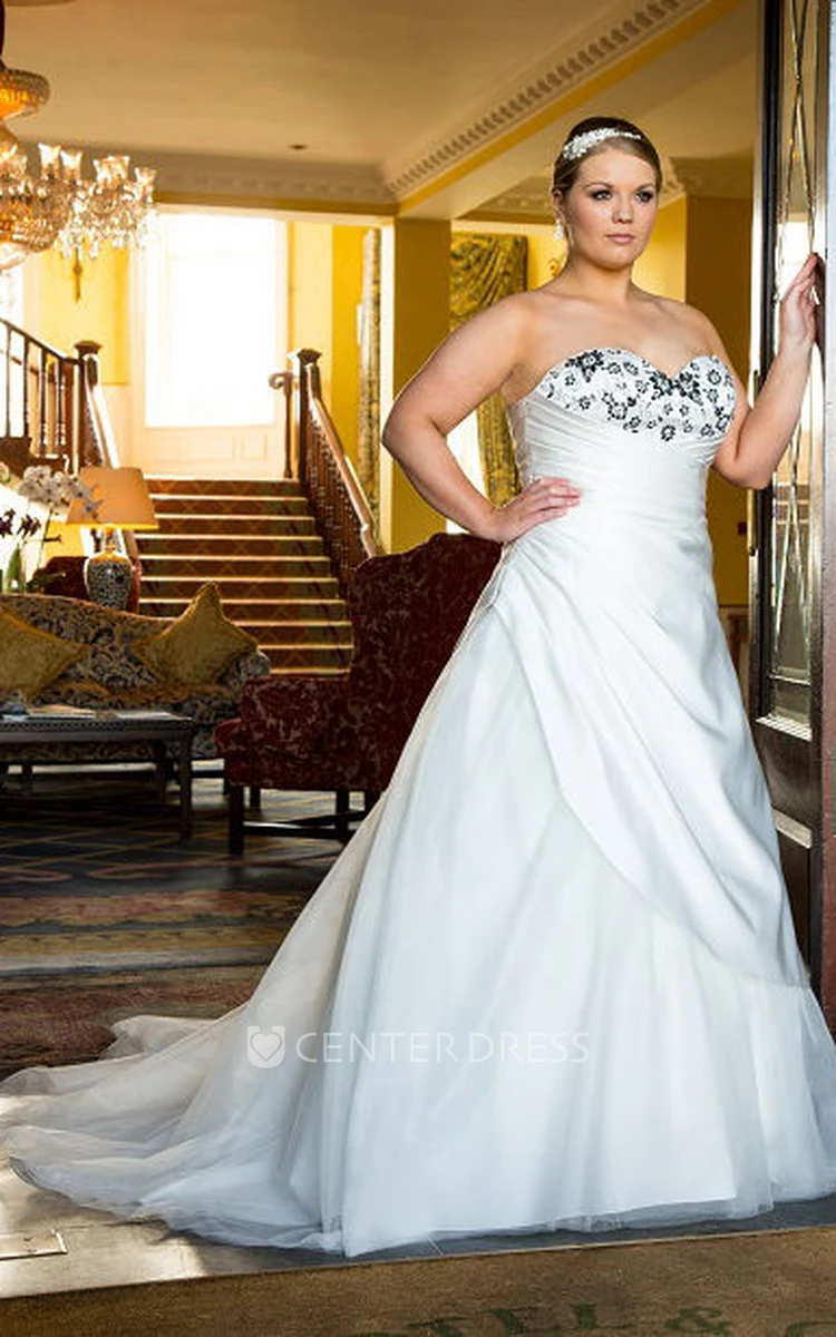 Sweetheart Lace-Up Taffeta Wrapped Bridal Gown With Tulle Train